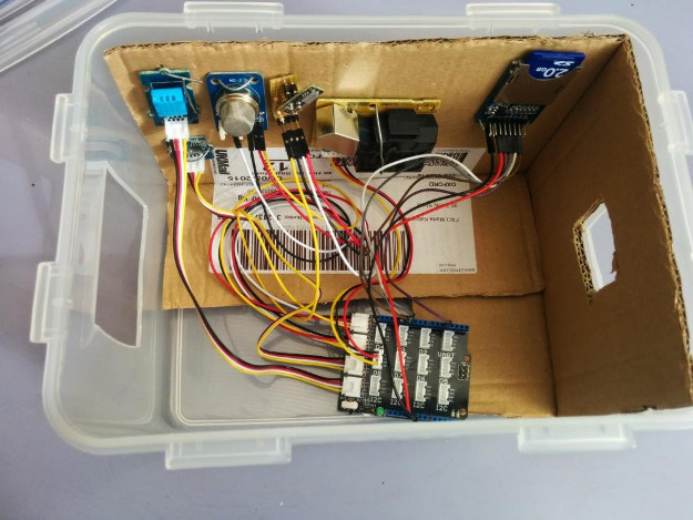 A digital air quality sensor that Dario Salvi built A digital air quality sensor that Dario Salvi built